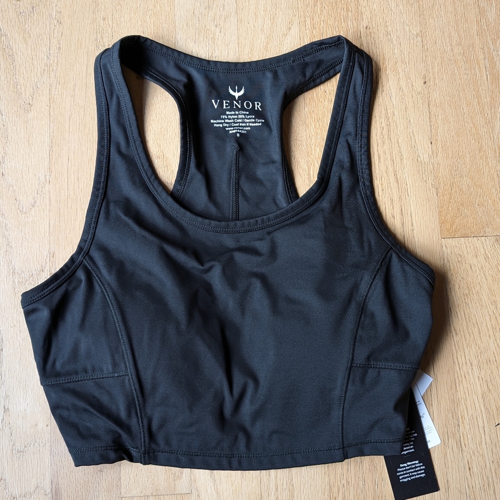 NWT Black VENOR sports bra size small